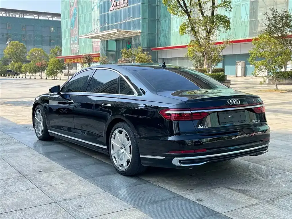 Audi A8 2024 из CN, фото 8