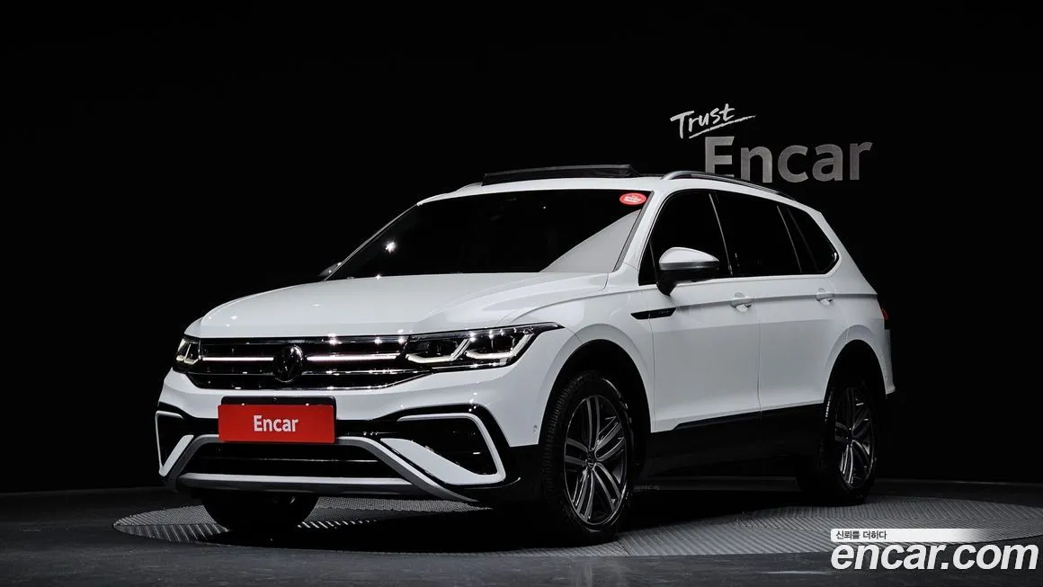Volkswagen Tiguan — фото 1