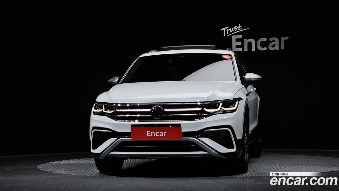 Volkswagen Tiguan — фото 10