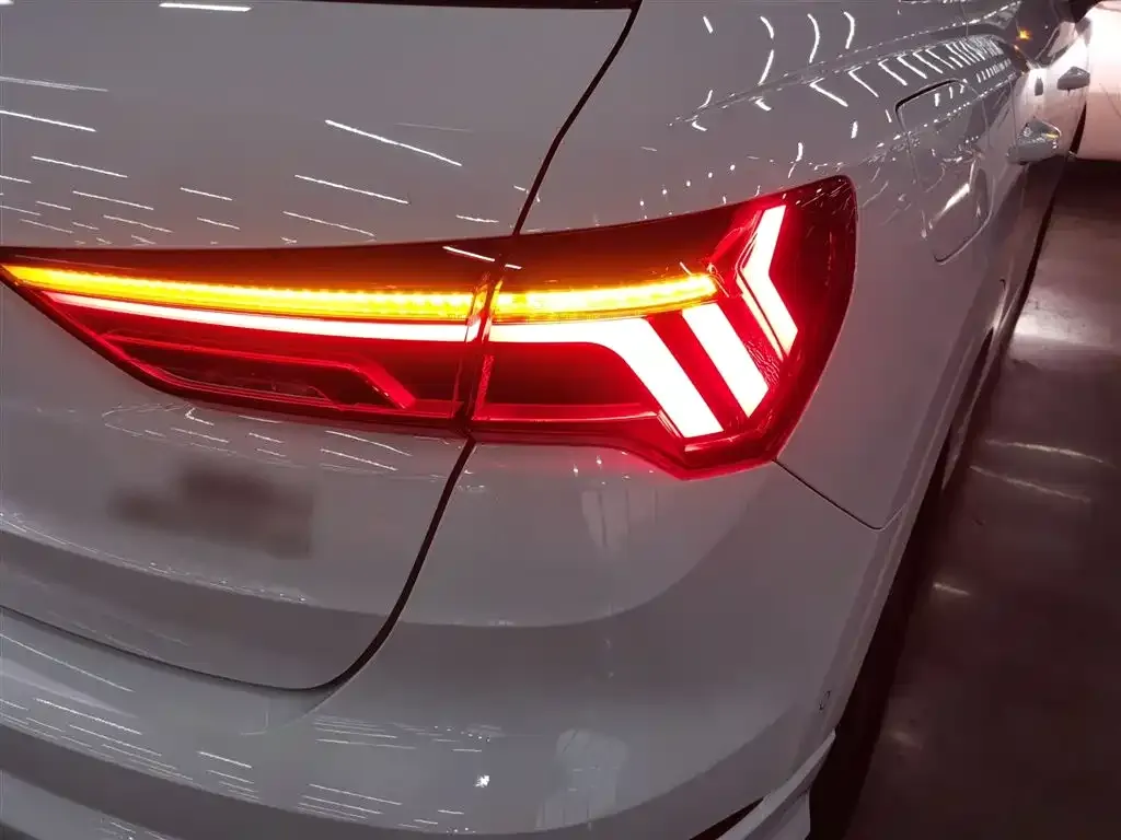 Audi Q3 — фото 4