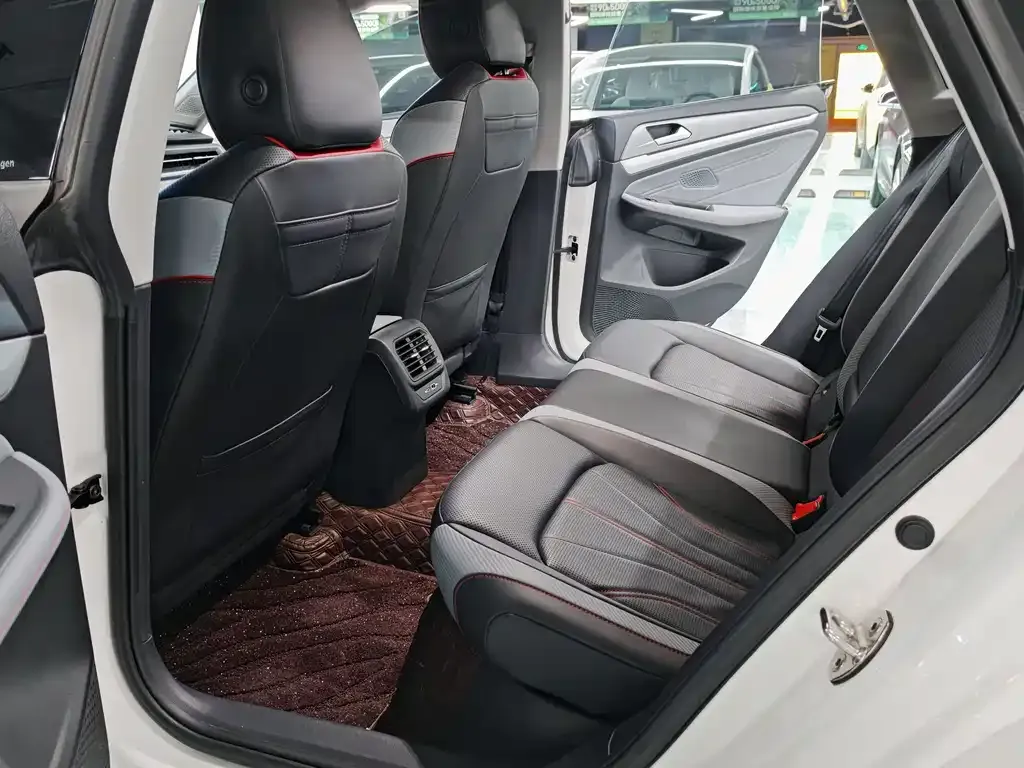 Volkswagen Lamando 2023 из CN, фото 7