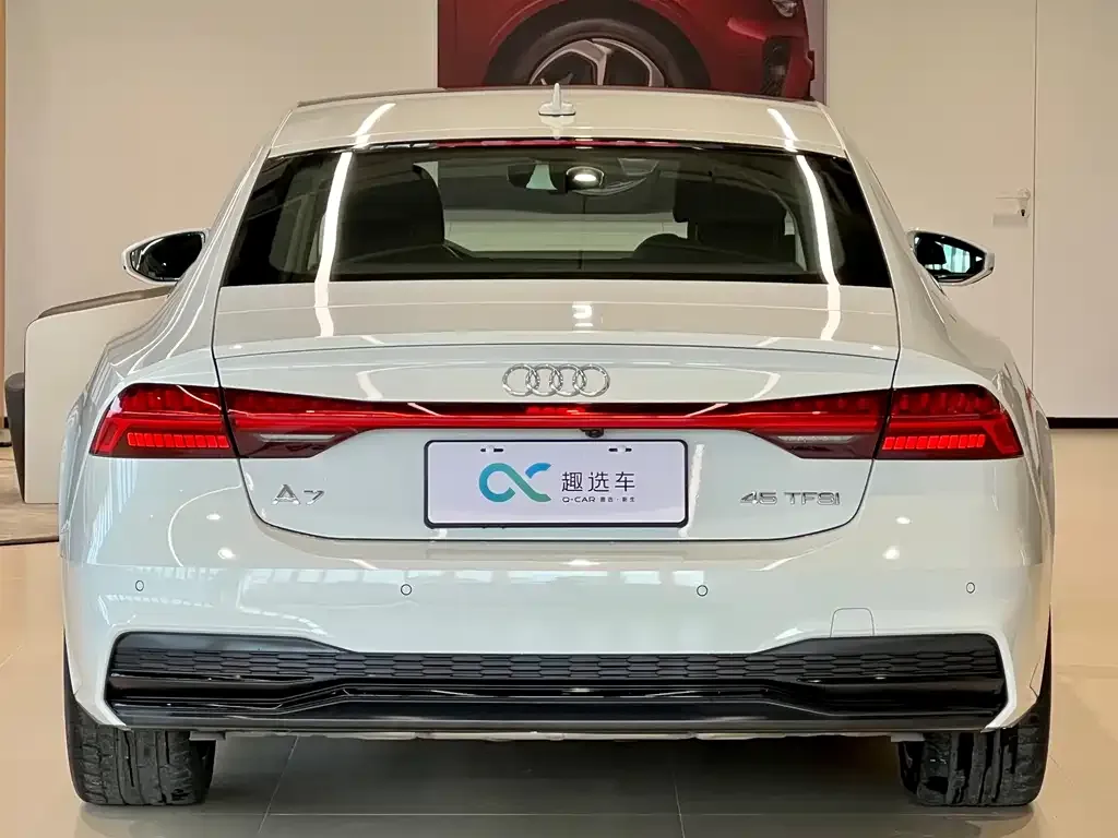 Audi A7 2023 из CN, фото 9