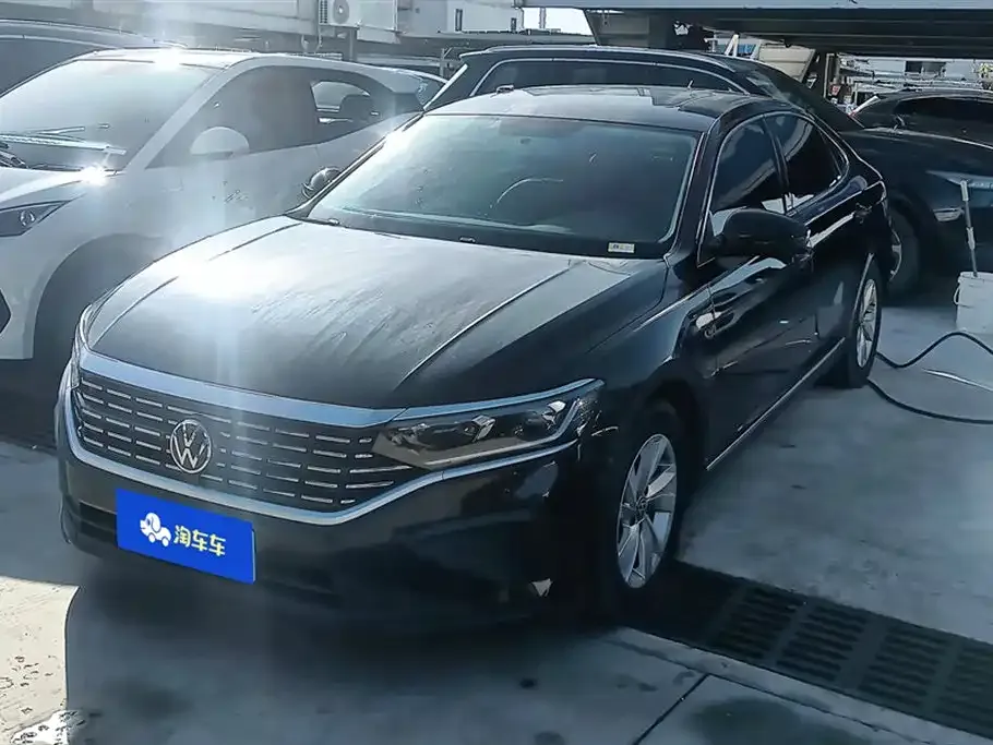 Volkswagen Passat 2023 из CN, фото 1