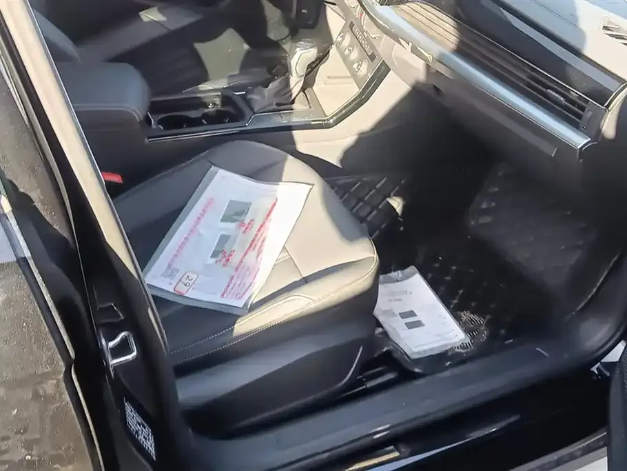 Volkswagen Passat 2023 из CN, фото 8