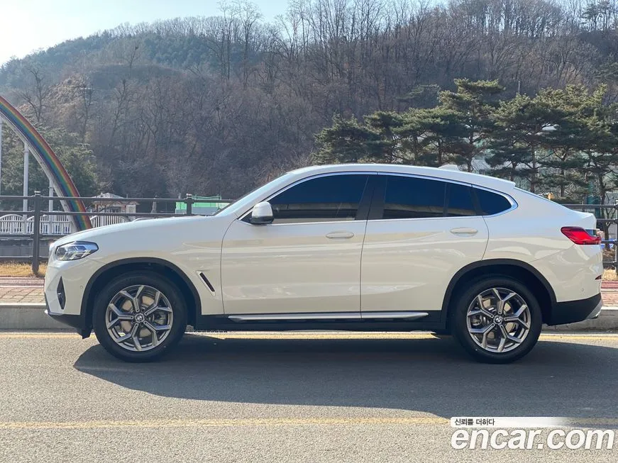BMW X4 2022 из KR, фото 3