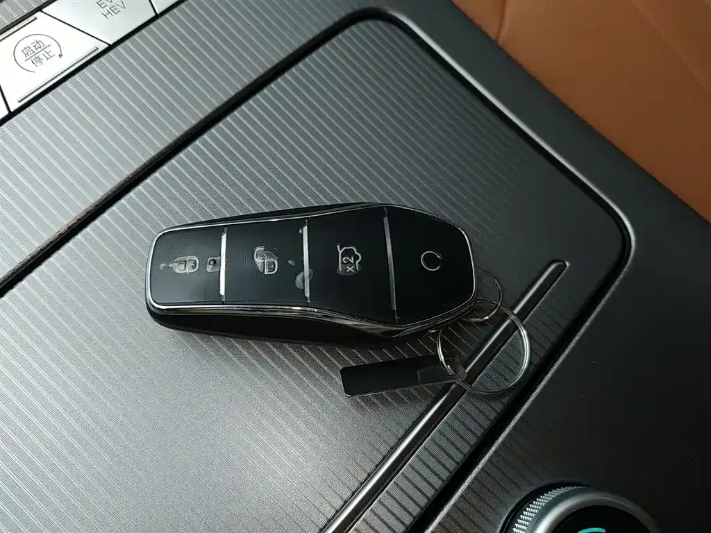 BYD Han L 2025 из CN, фото 10