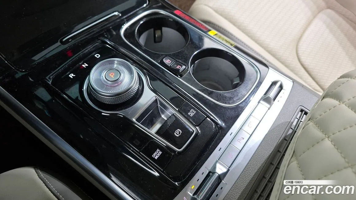 Kia Carnival — фото 9