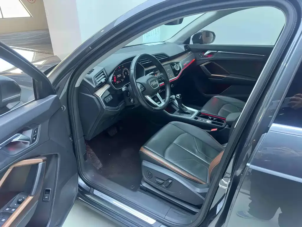 Audi Q3 2022 из CN, фото 7