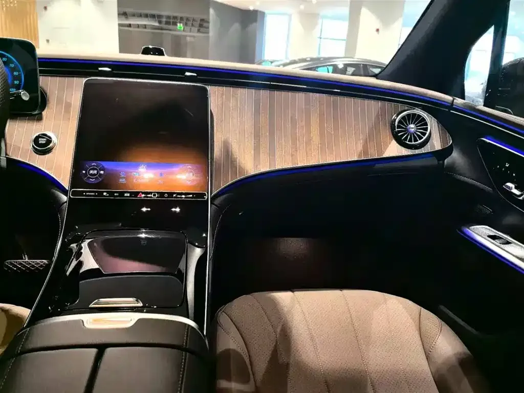 Mercedes-Benz EQE SUV 2025 из CN, фото 6