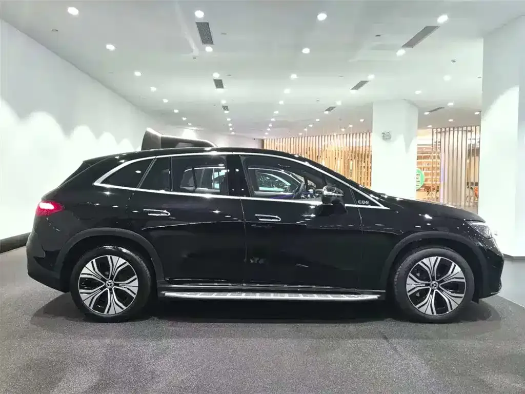 Mercedes-Benz EQE SUV 2025 из CN, фото 3