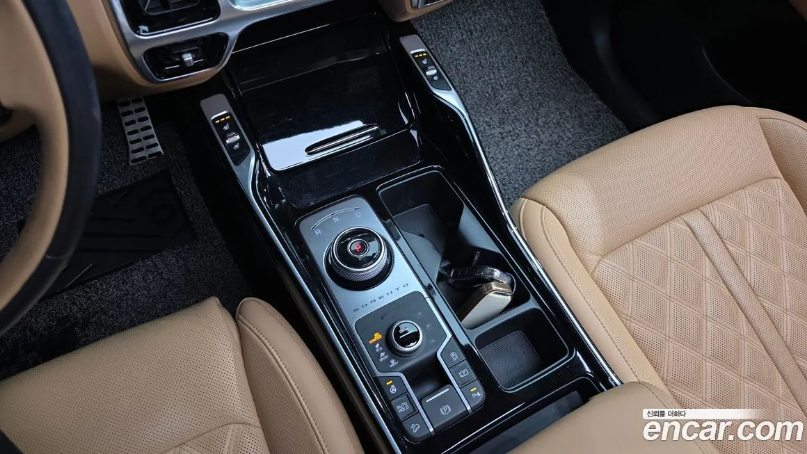 Kia Sorento — фото 9