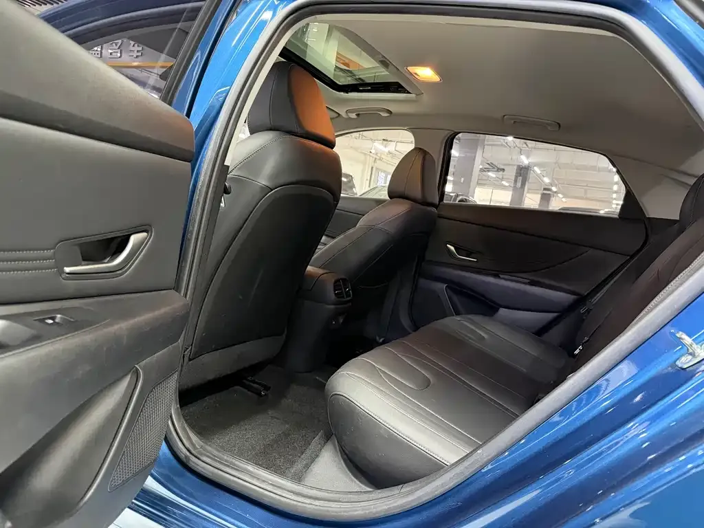 [object Object] Elantra 2022 из CN, фото 5