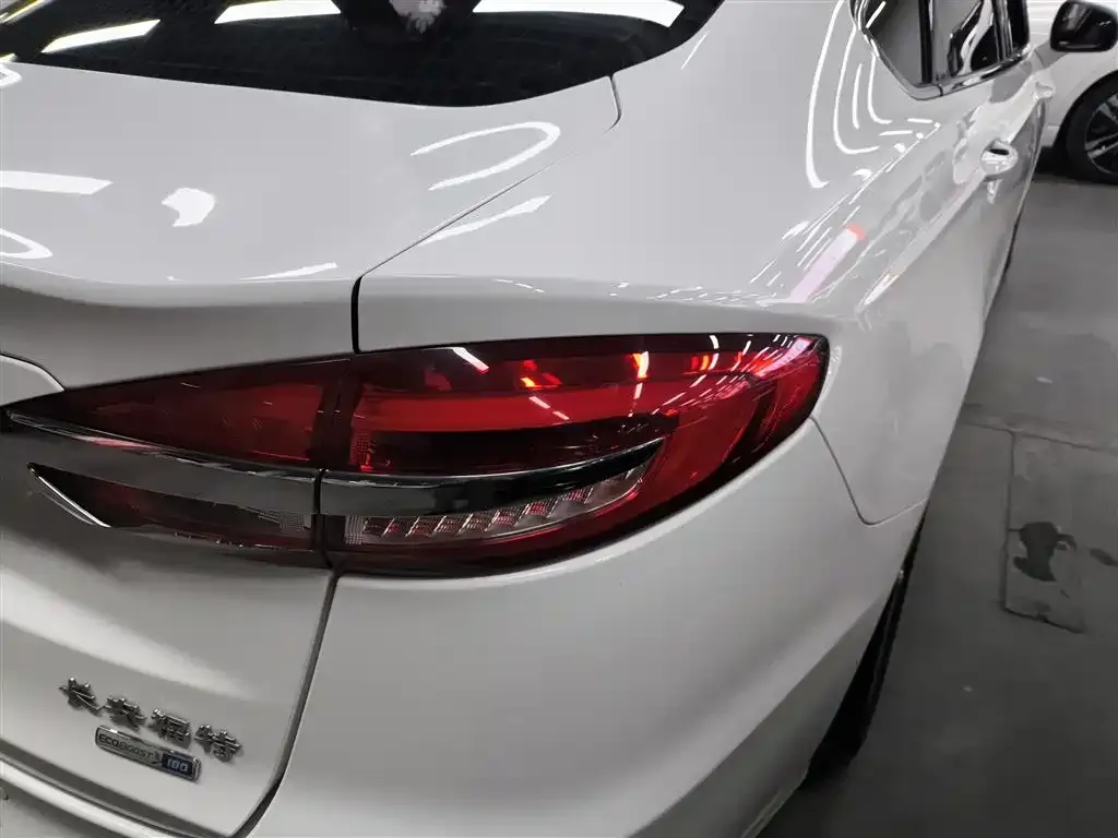 Ford Mondeo 2021 из CN, фото 8