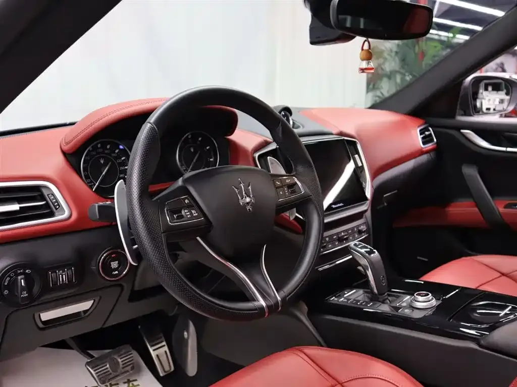 Maserati Ghibli 2024 из CN, фото 8