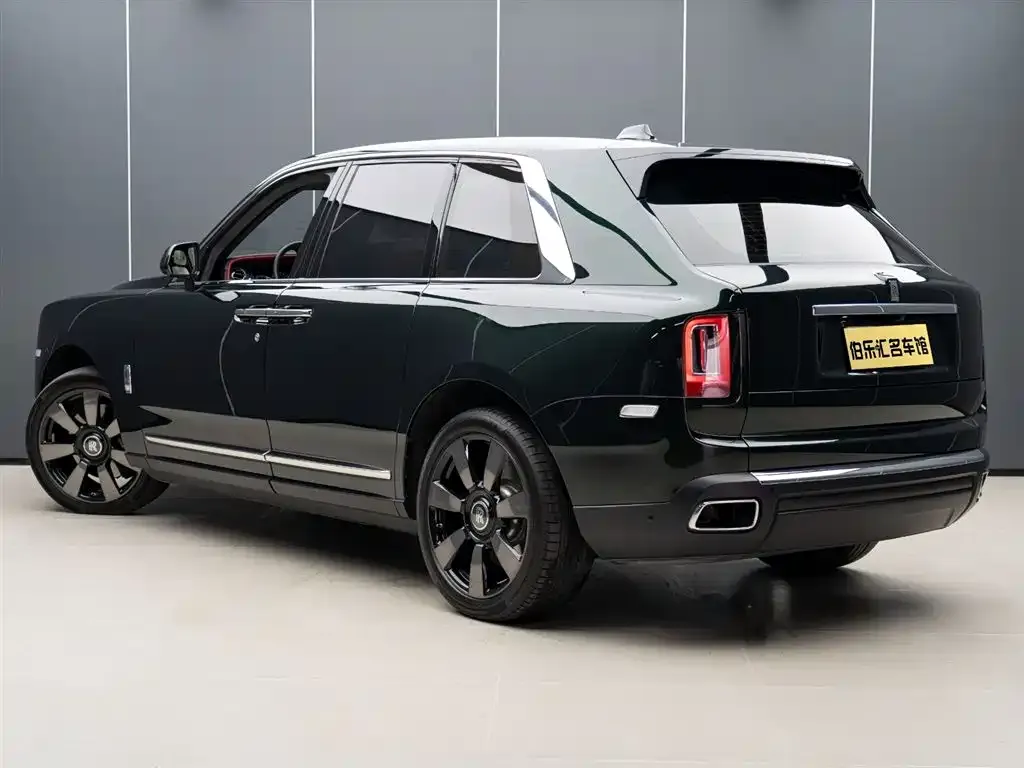 Rolls-Royce Cullinan — фото 6