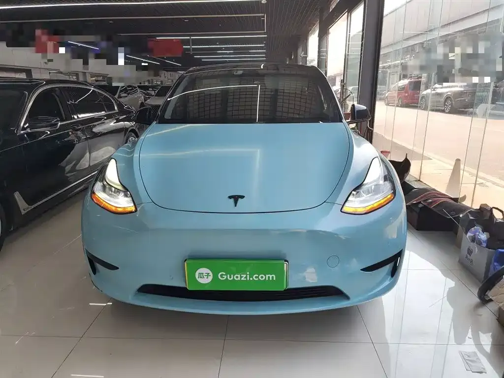 Tesla Model Y — фото 9