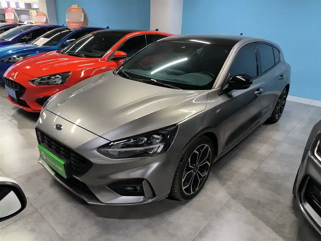 Ford Focus 2022 из CN, фото 1