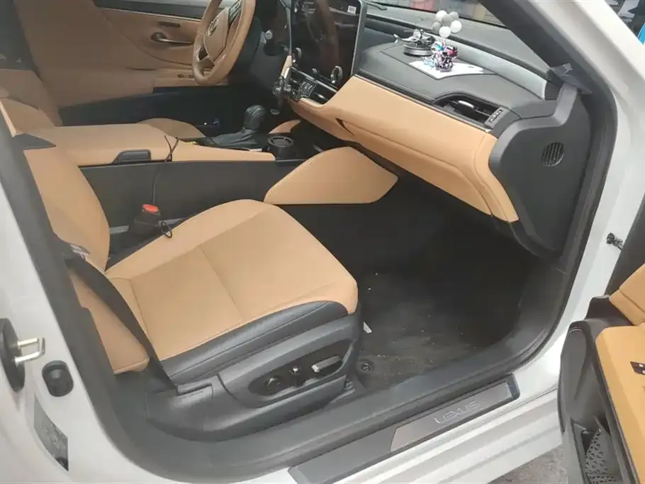 Lexus ES 2022 из CN, фото 10