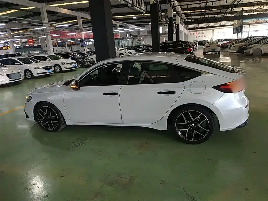 Honda Civic — фото 9