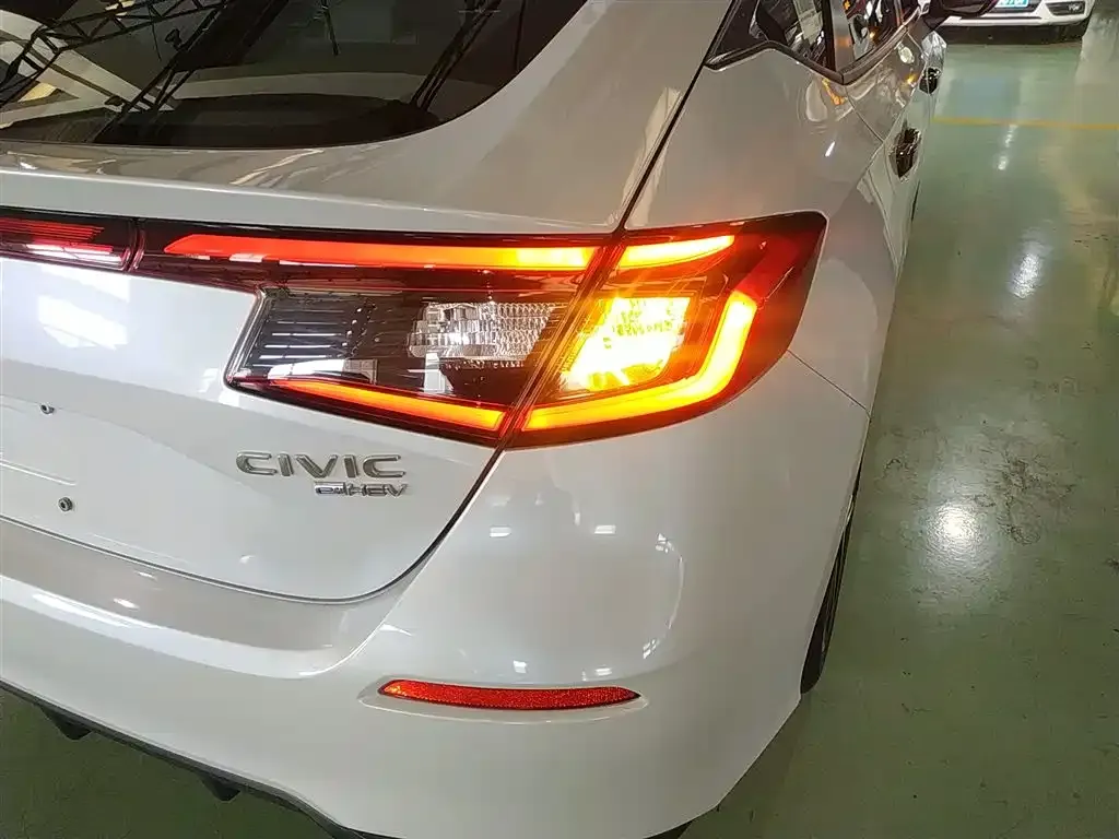 Honda Civic — фото 4