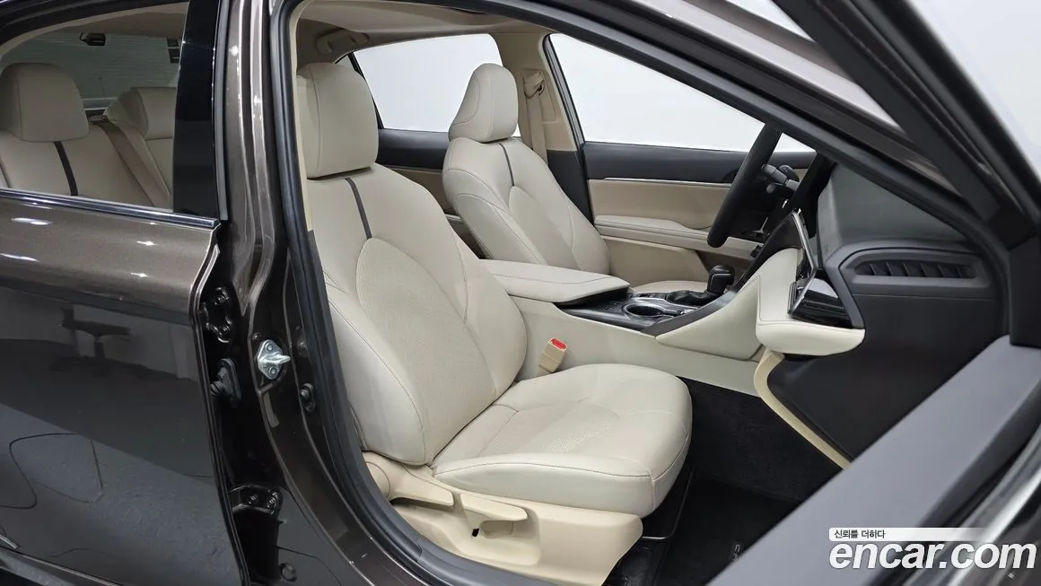 Toyota Camry 2022 из KR, фото 7