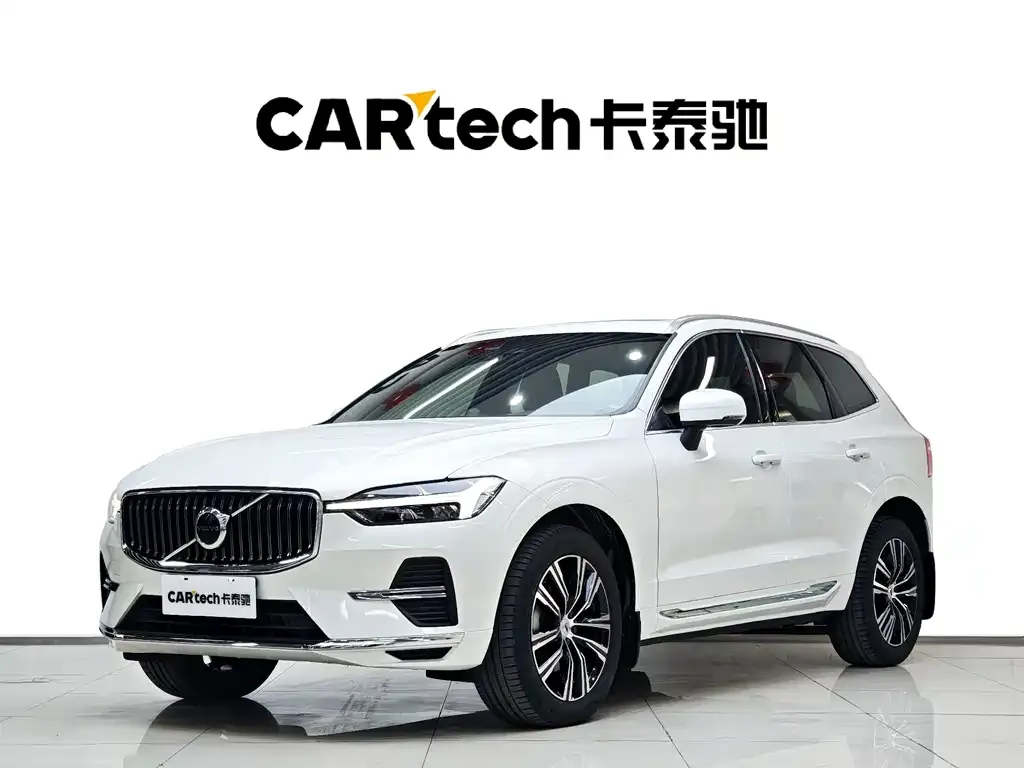 Volvo XC60 — фото 1