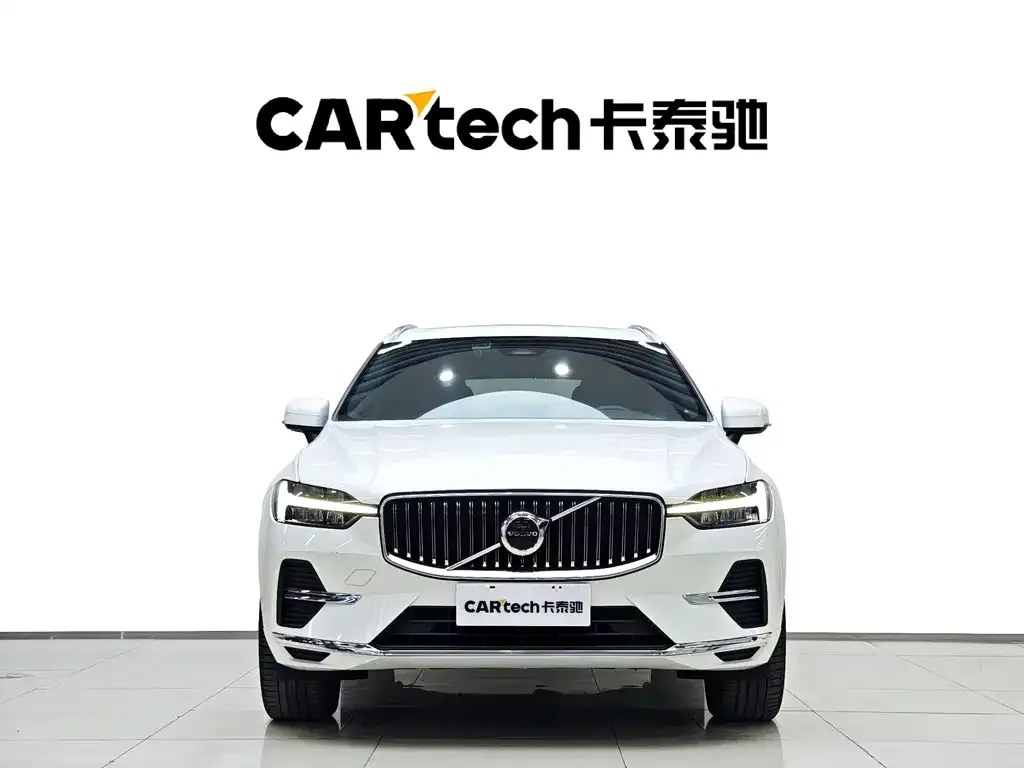 Volvo XC60 — фото 5