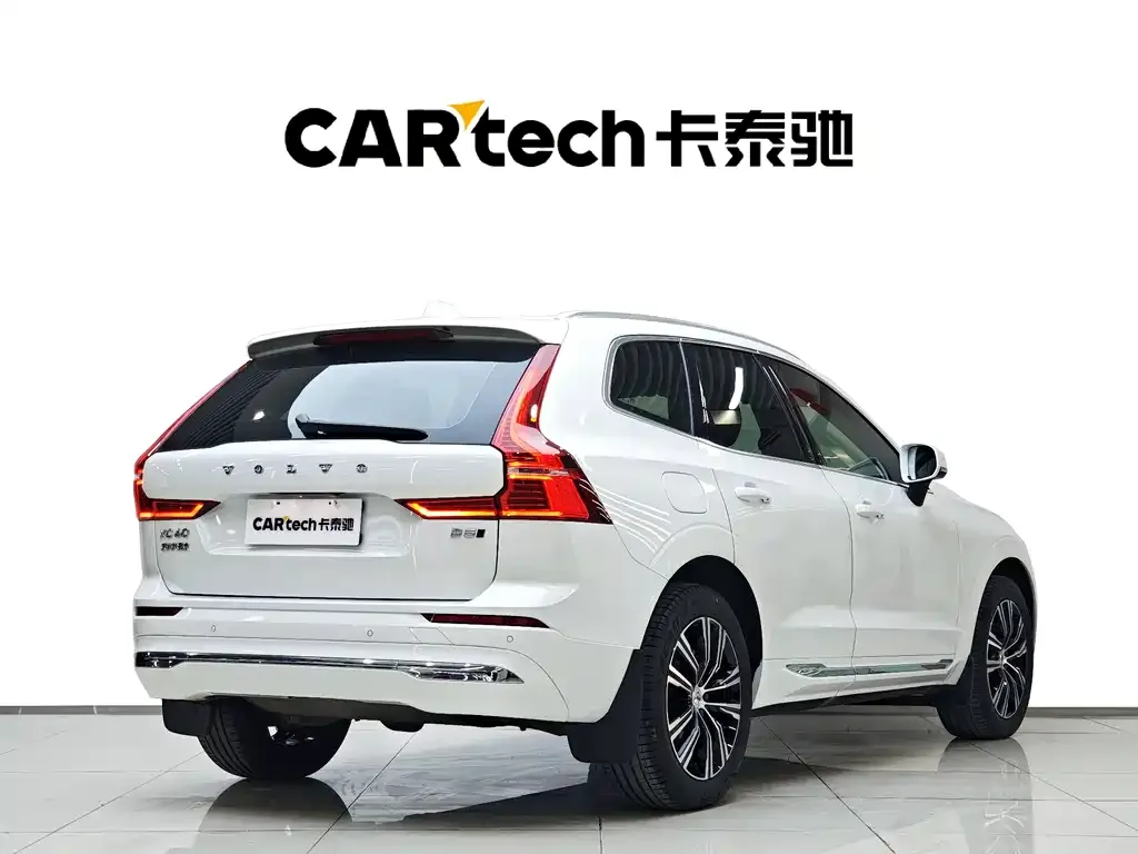 Volvo XC60 — фото 3