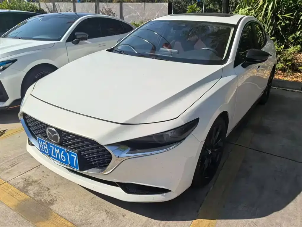 Mazda 3 Axela 2024 из CN, фото 1