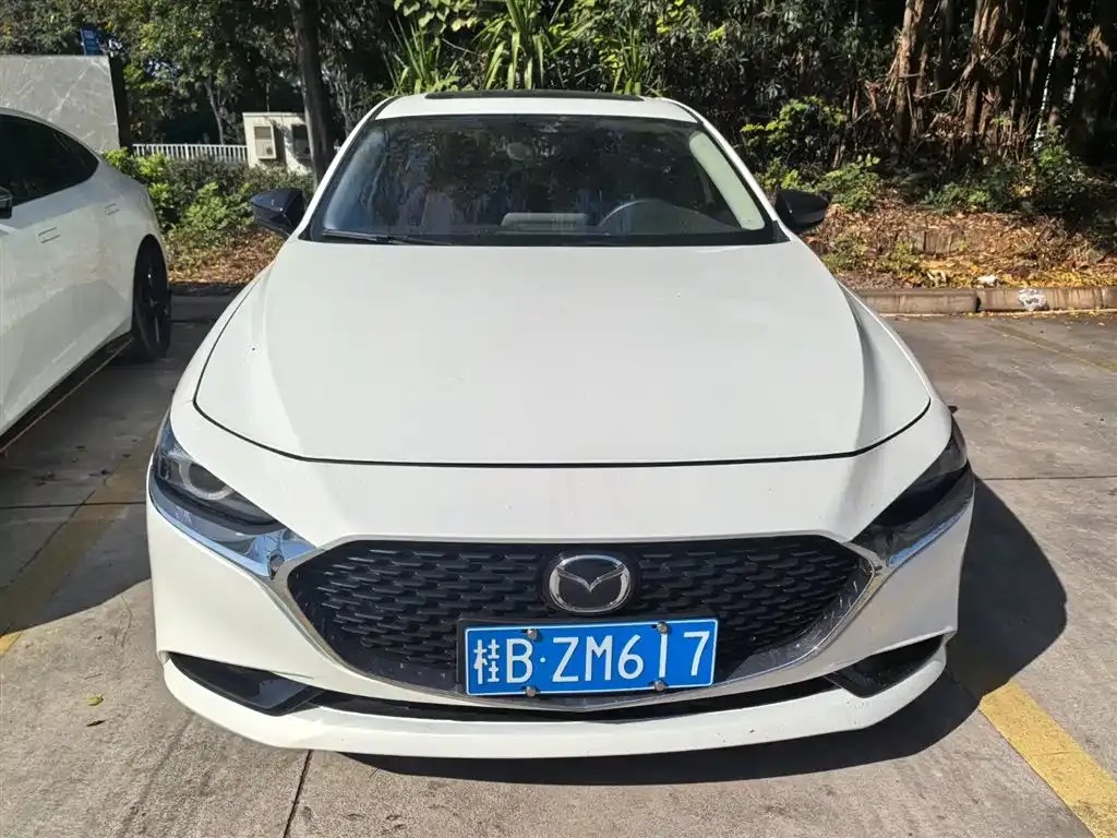 Mazda 3 Axela 2024 из CN, фото 2