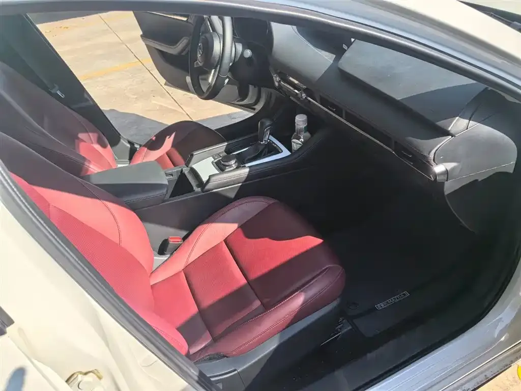Mazda 3 Axela 2024 из CN, фото 6