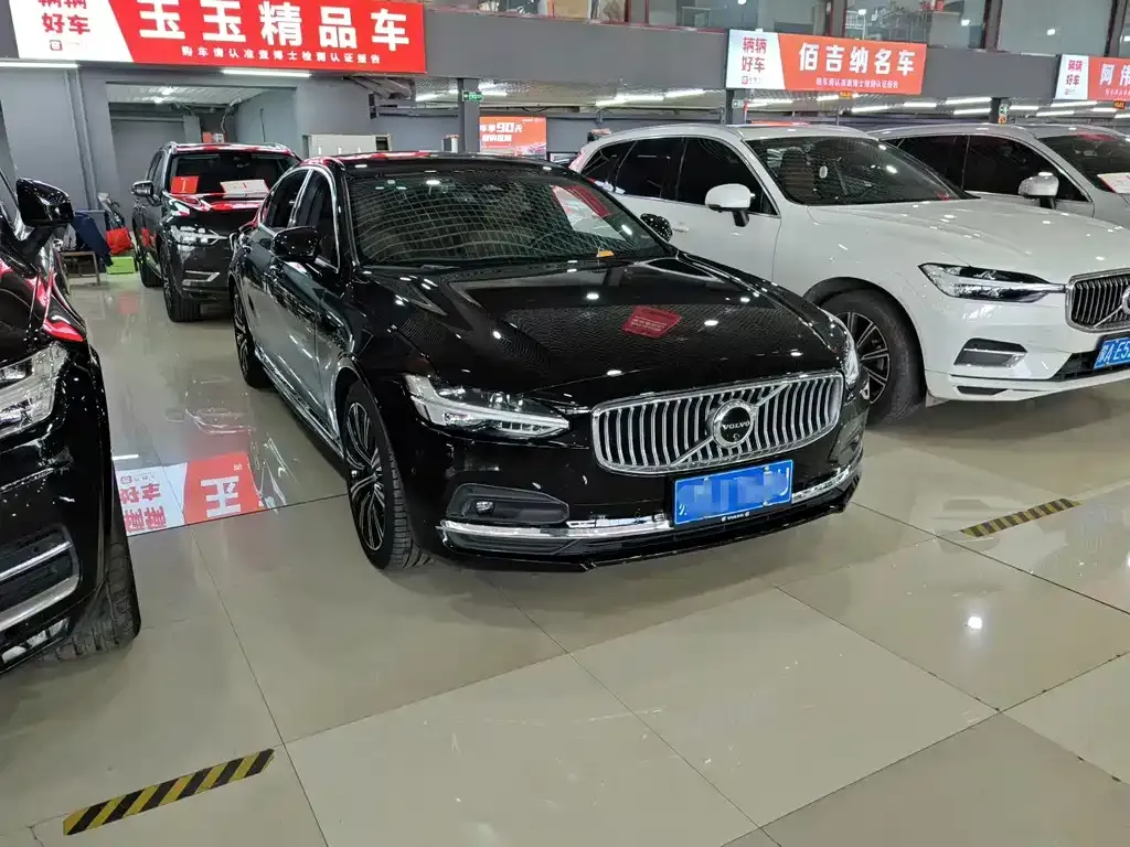 Volvo S90 2024 из CN, фото 8