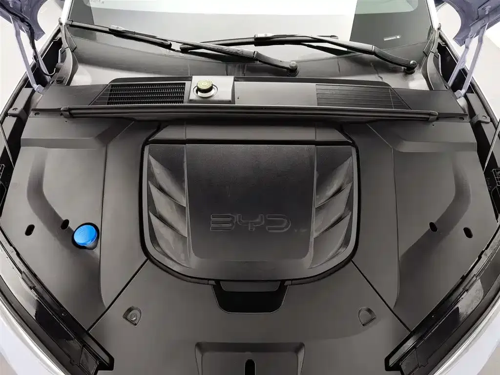 BYD Seal — фото 9