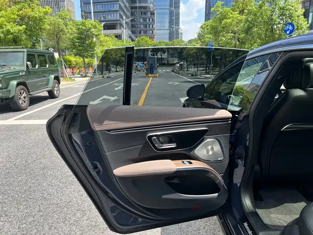 Mercedes-Benz EQS 2023 из CN, фото 4