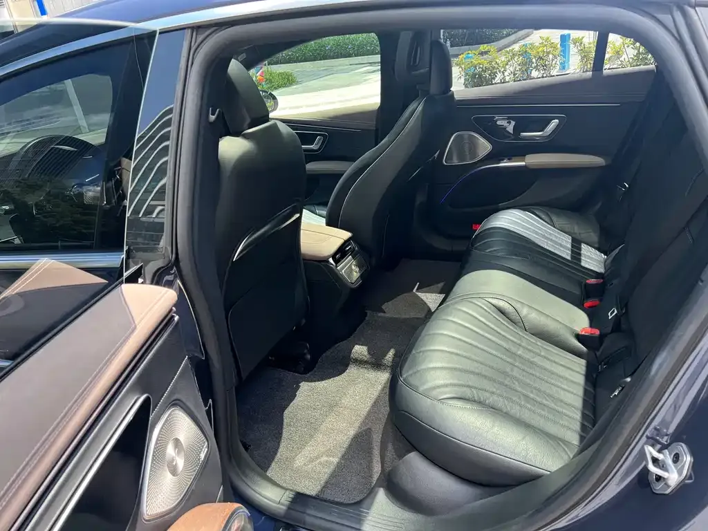 Mercedes-Benz EQS 2023 из CN, фото 3