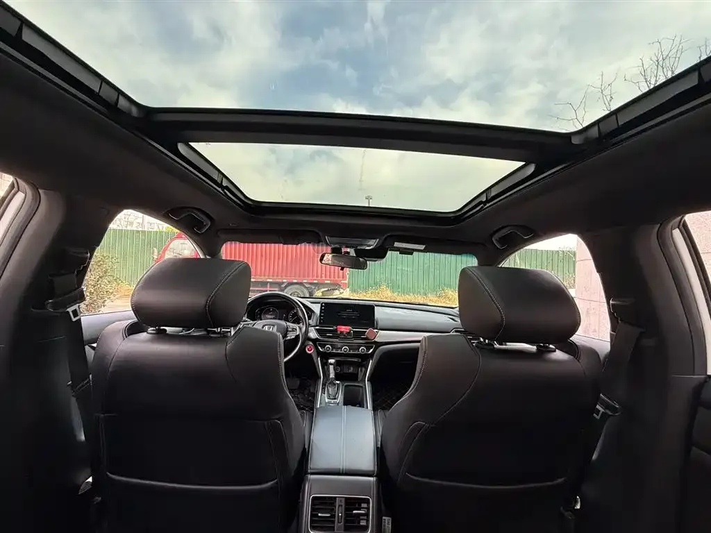 Honda Inspire 2022 из CN, фото 2