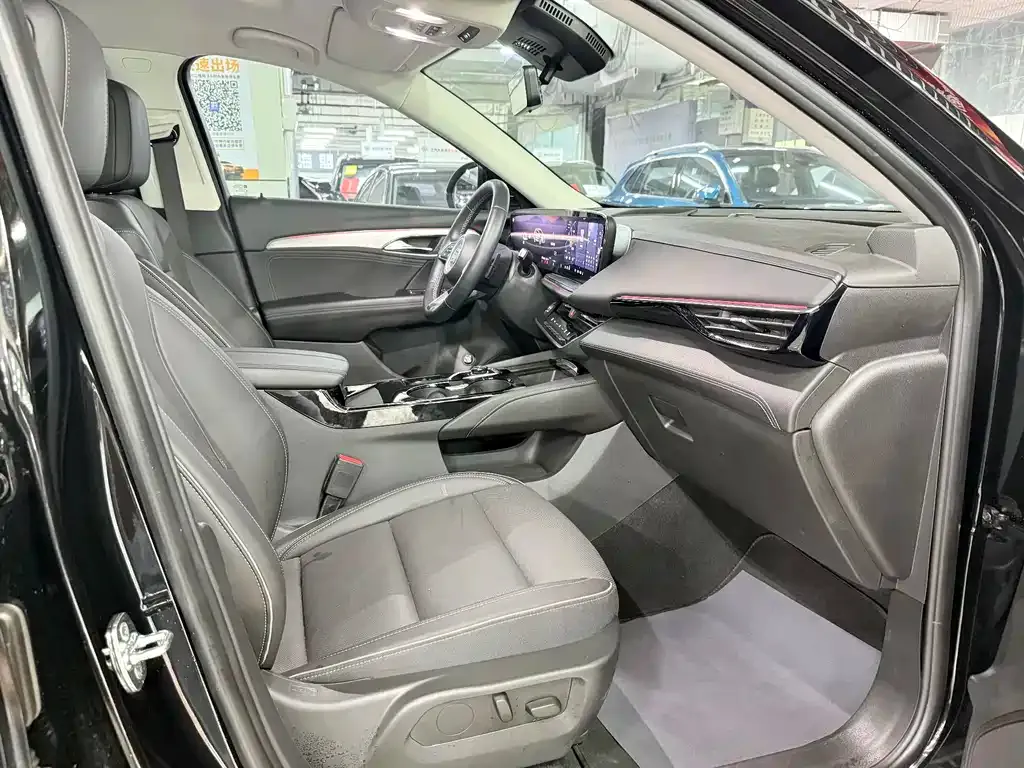 Buick Envision Plus — фото 7