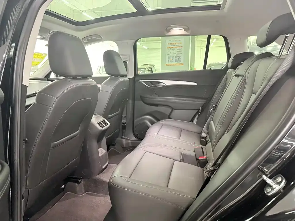 Buick Envision Plus — фото 6