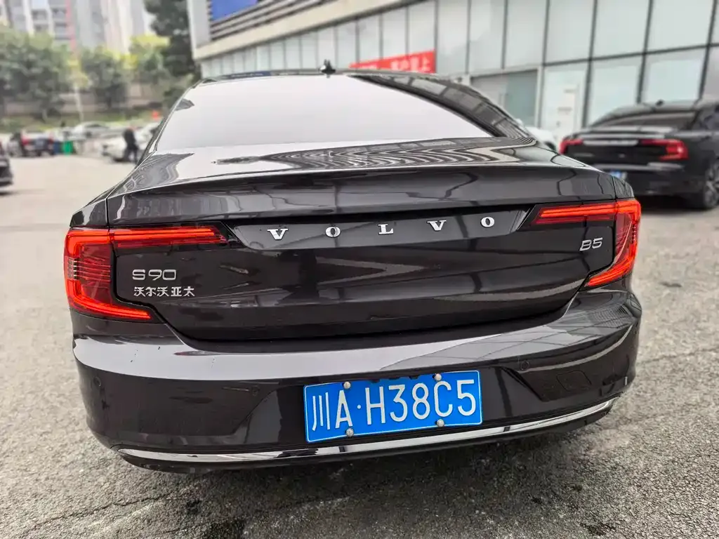 Volvo S90 — фото 2