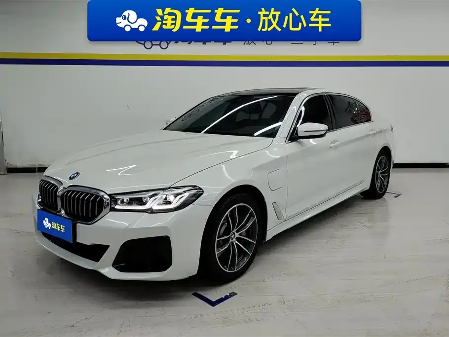 BMW 5 Series New Energy — фото 1