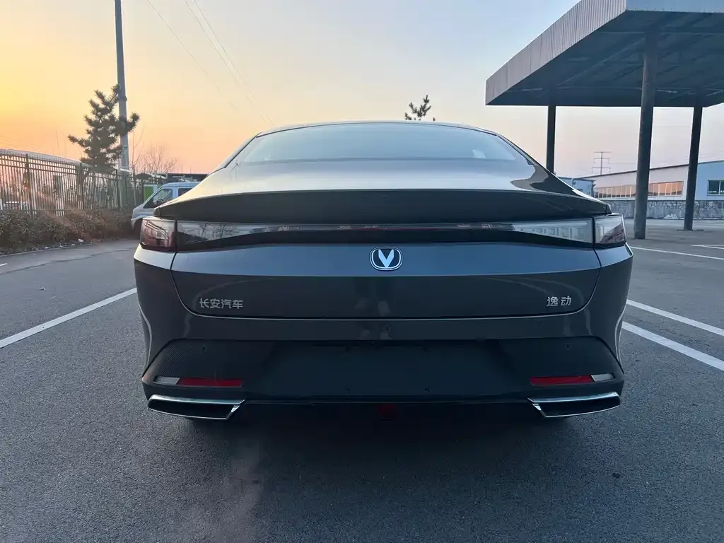 Changan Eado PHEV 2025 из CN, фото 5