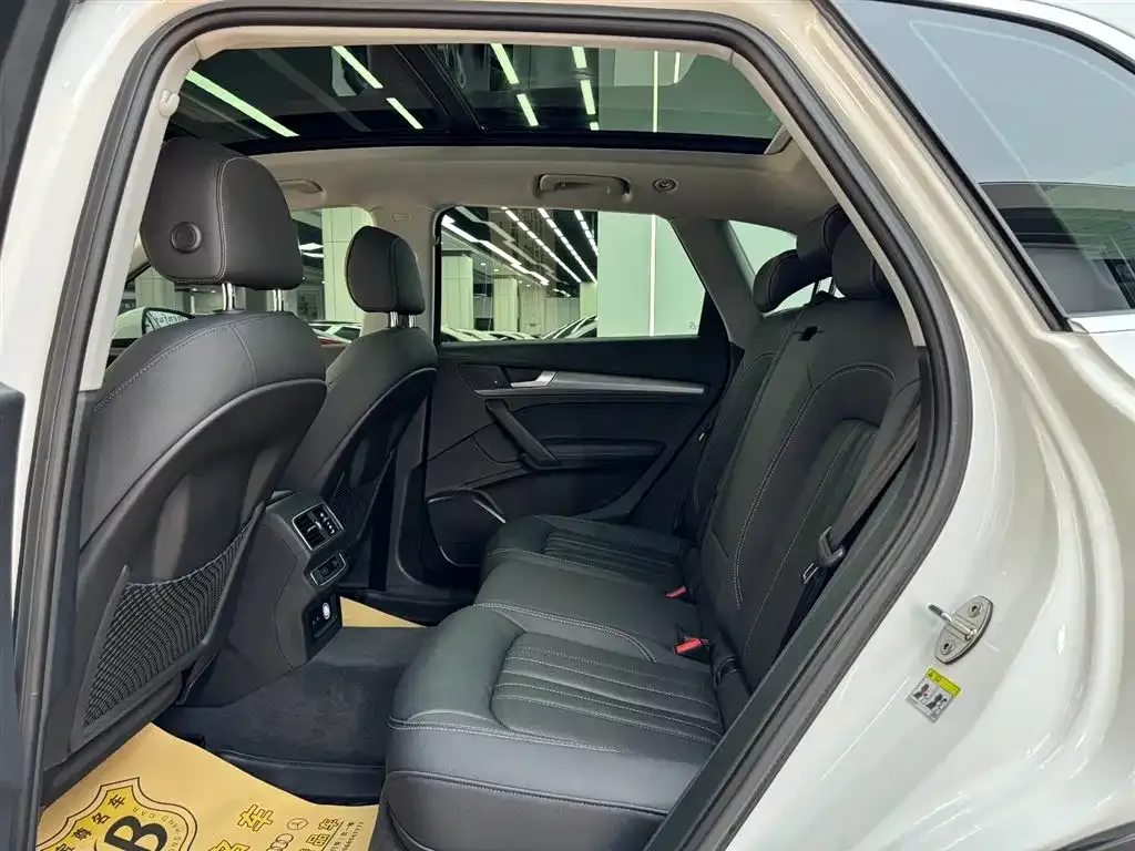 Audi Q5L 2023 из CN, фото 7