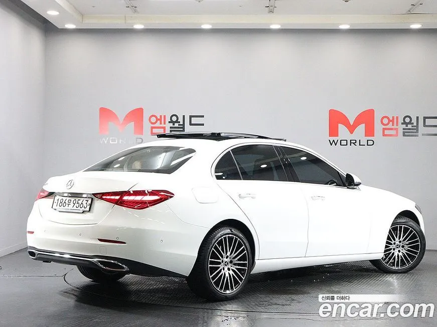 Mercedes-Benz C-Class 2025 из KR, фото 2