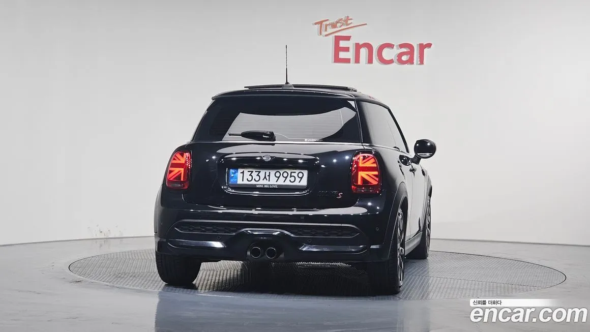 Mini Cooper 2023 из KR, фото 2