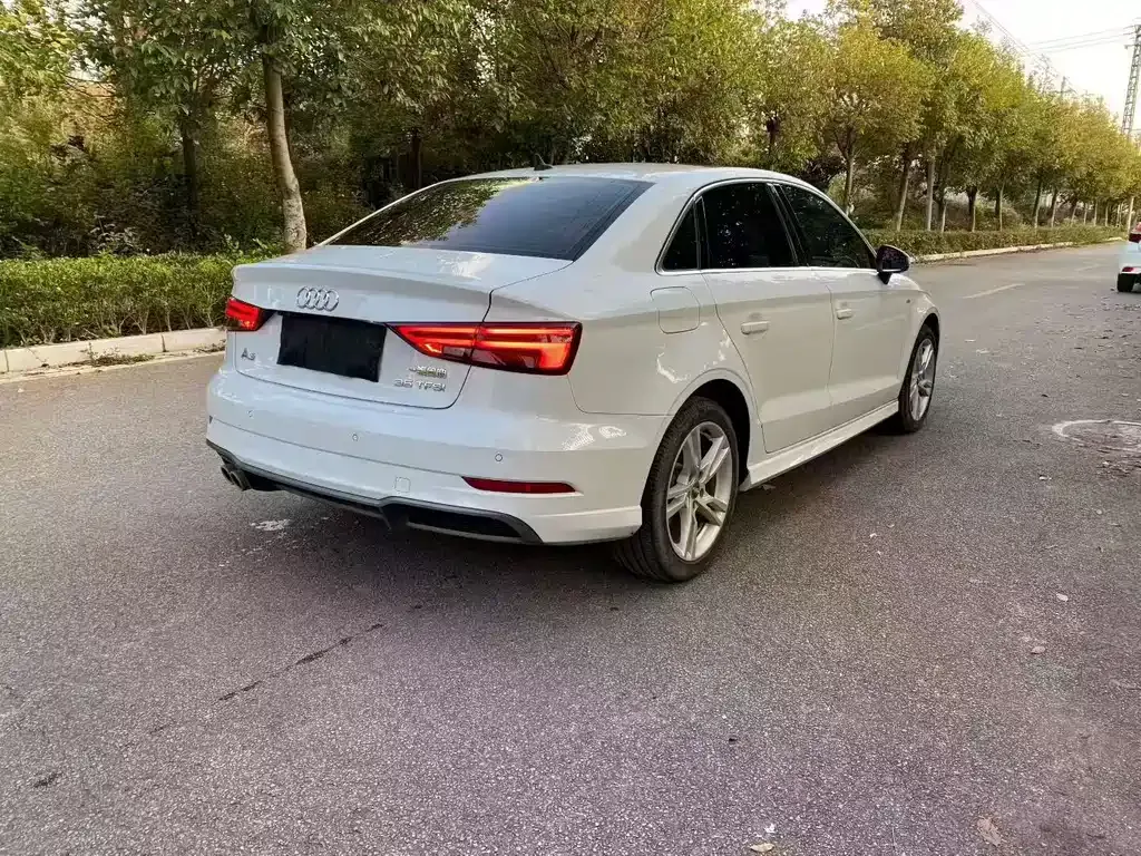 Audi A3 — фото 7