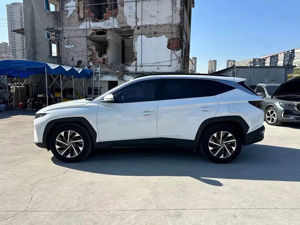 Hyundai Tucson — фото 8