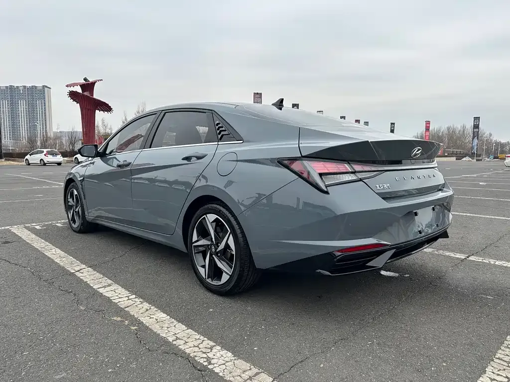 Hyundai Elantra 2022 из CN, фото 4