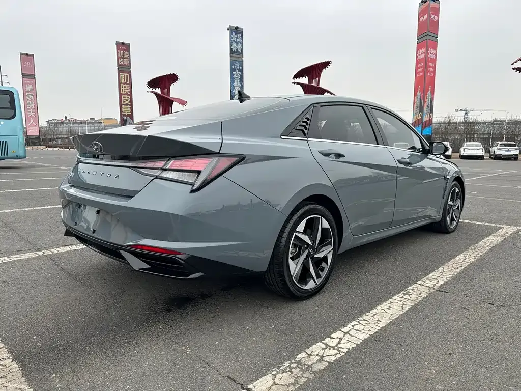Hyundai Elantra 2022 из CN, фото 6