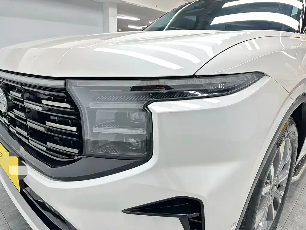 Ford Edge — фото 8