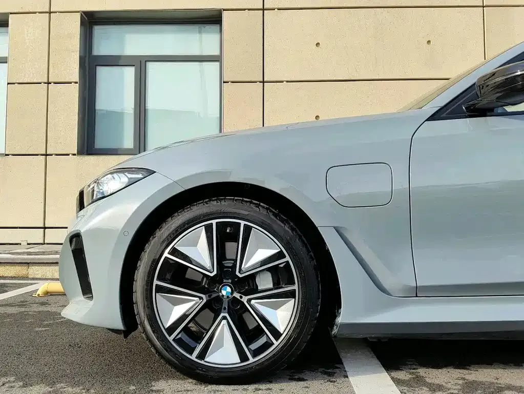 BMW i3 — фото 2